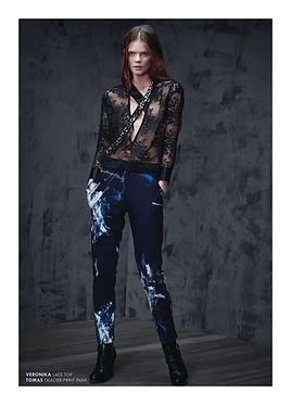 5 Brandy's Zoe Ever After Promo Rounds Femmes D'Armes Long Sleeve Navy Glacier Print Top and Matching Pants