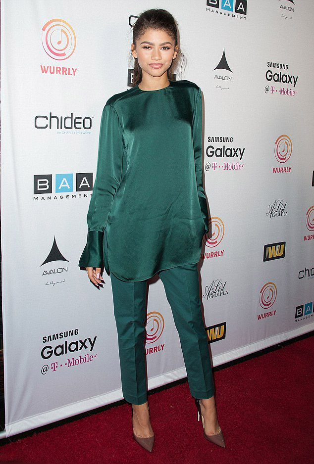 Zendaya Coleman donned a green silk-like ensemble at the T-Boz Unplugged at the Avalon event.