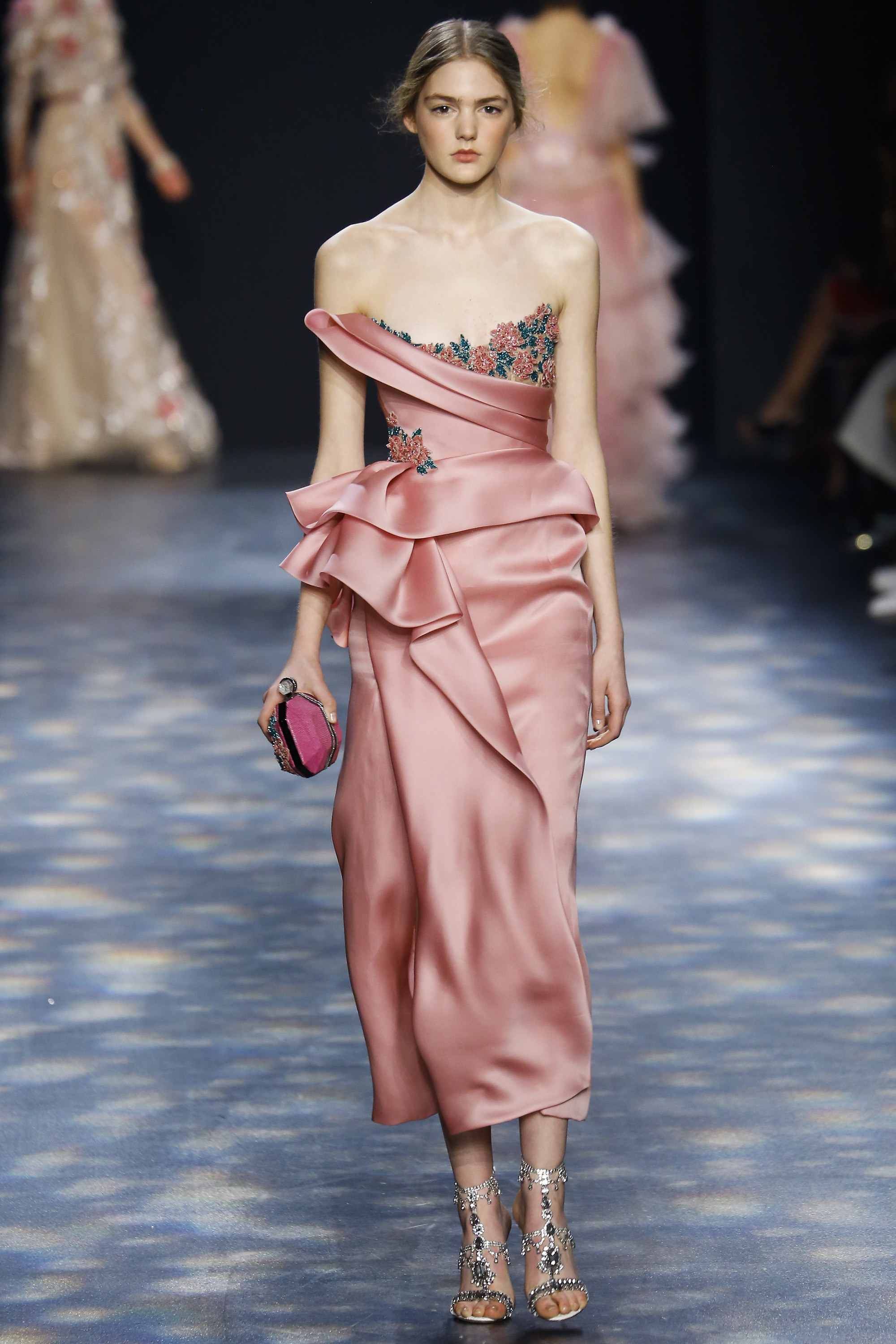 Show Review: Marchesa Fall 2016 Ready-to-Wear – Fashion Bomb Daily ...