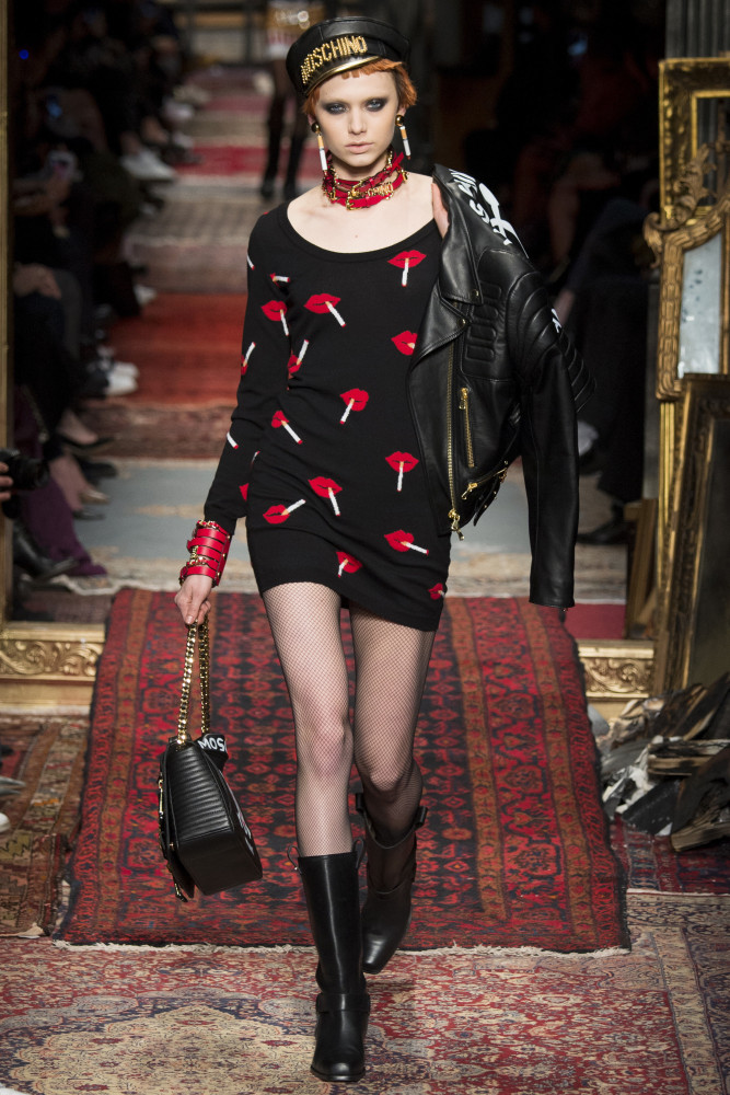 Show Review: Moschino Fall 2016 – Fashion Bomb Daily Style Magazine ...