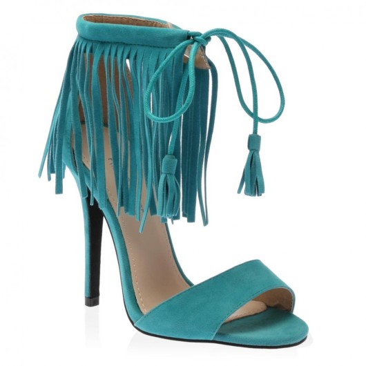 10-fringe-pieces-you-need-for-spring-fbd9