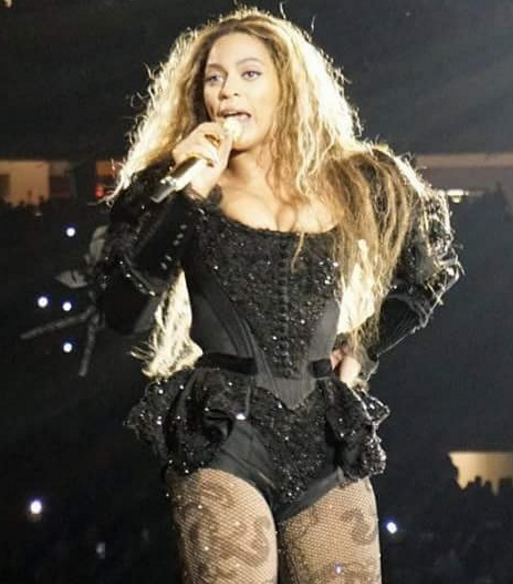 88888 Beyonce Wears DSquared2, Balmain, Roberto Cavalli, and More for Formation World Tour