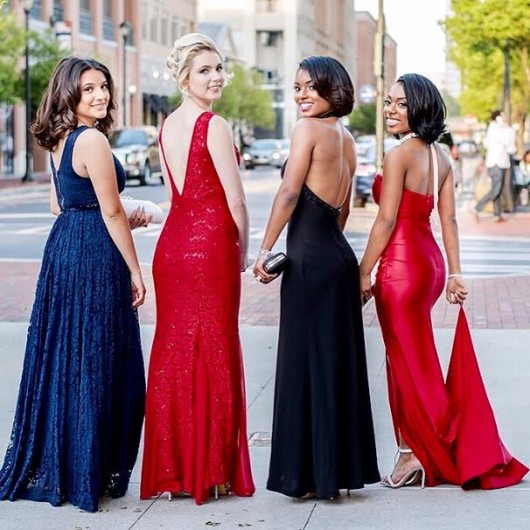 How-do-you-wear-it-prom-2016-Friends-in-gowns