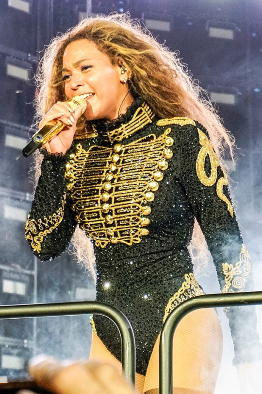 Beyoncé Wears DSquared2, Balmain, Roberto Cavalli, and More for ...