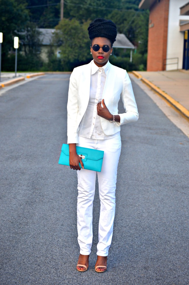 Nikki Billie Jean wore a show-stopping white suit with a turquoise accented clutch. POP OUT!