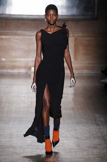 Vivienne-Westwood-RTW_AW_16-17-black-dress