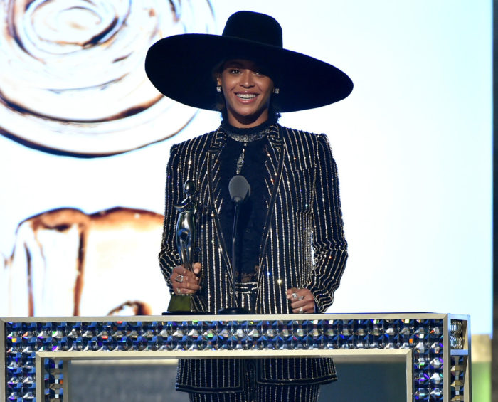 Beyonce+Knowles+2016+CFDA+Fashion+Awards+Show-2