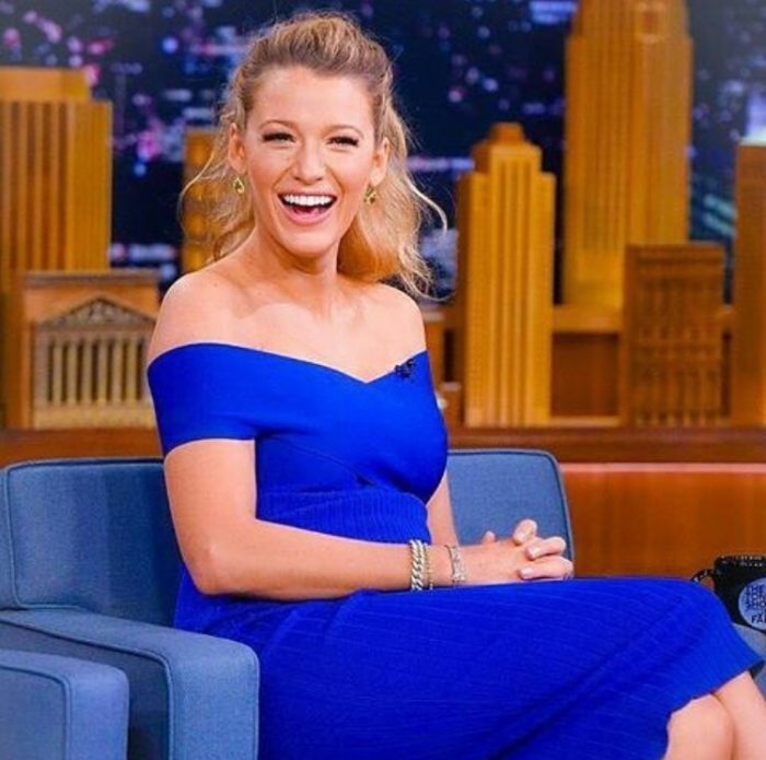 Blake Lively's The Tonight Show Starring Jimmy Fallon Cushnie et Ochs Resort 2017 Ribbed Cobalt Off-The-Shoulder Dress and Christian Louboutin 'Miss Tao' Multicolor Beaded Pumps 2