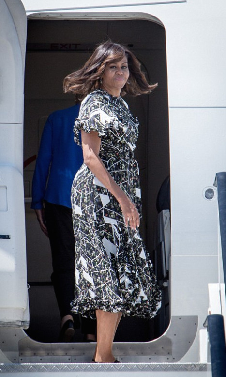 1 First Lady Michelle Obama's Madrid Preen Spring 2016 Black and White Printed Boyer Dress
