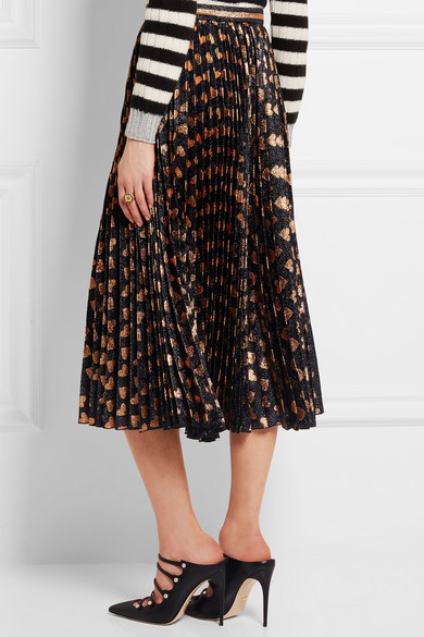2-gucci-lame-heart-printed-pleated-skirt
