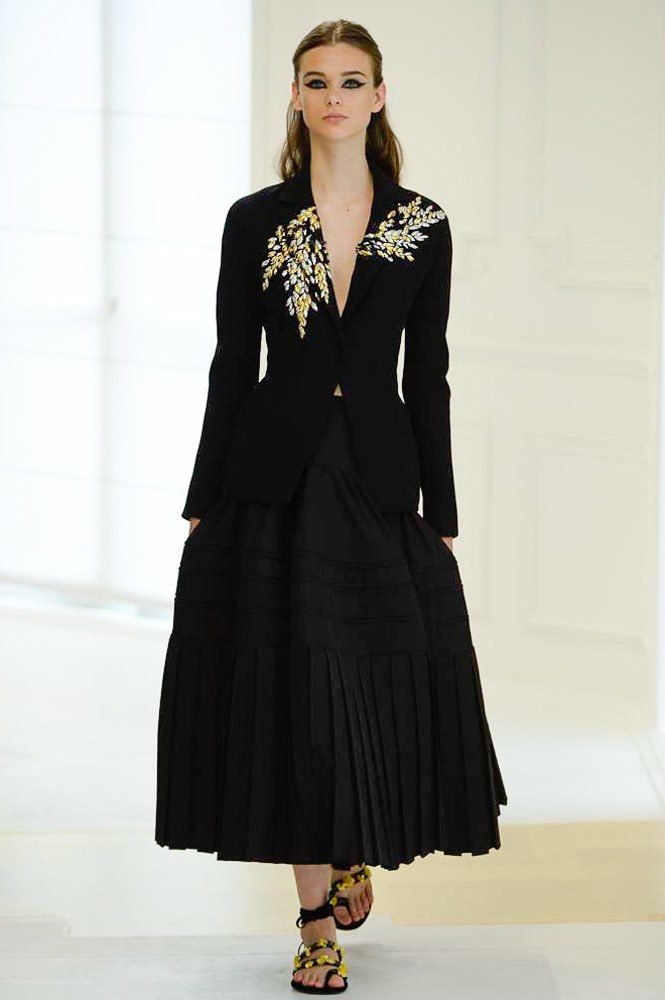 Show Review: Christian Dior Fall 2016 Couture