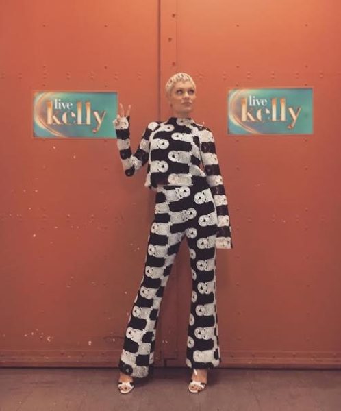 Jessie-J-Live-with-kelly-manning-cartell-fall-2016-split-personality