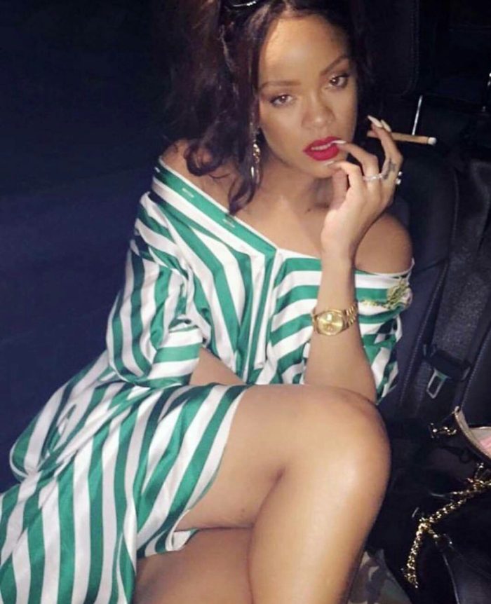 Rihanna-Instagram-Dolce-Gabbana-Spring-2016-1