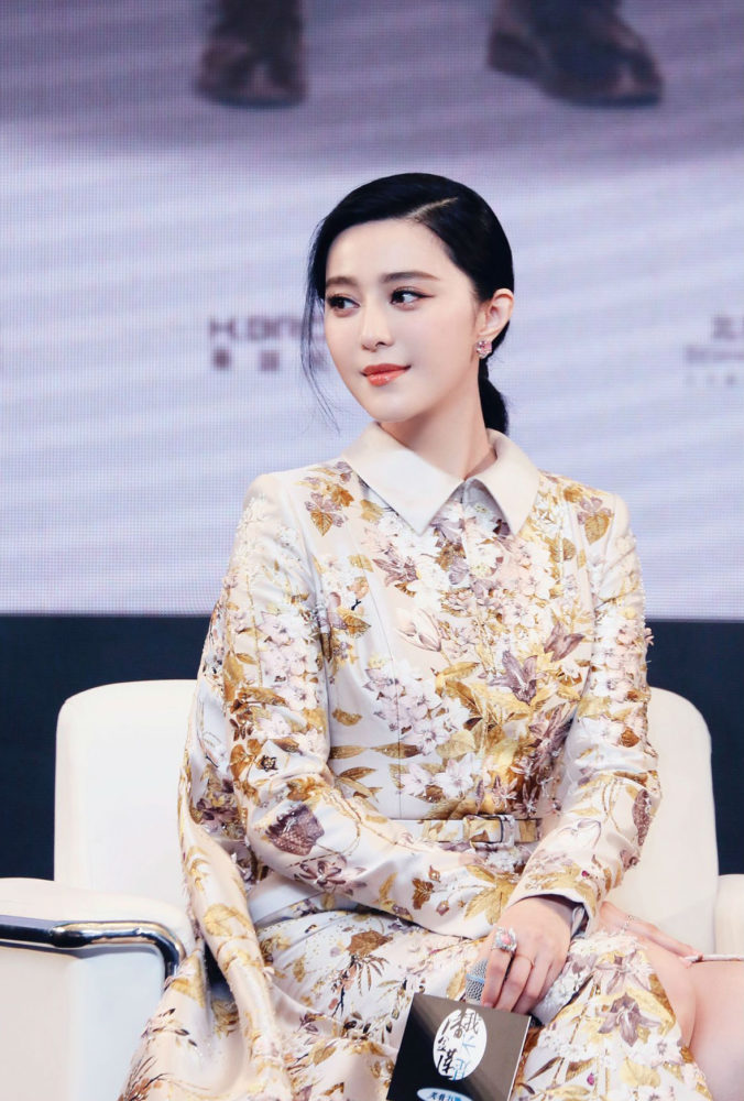 fan-bingbing-at-i-am-not-madame-bovary-press-conference-in-beijing-ralph-russo-couture-1