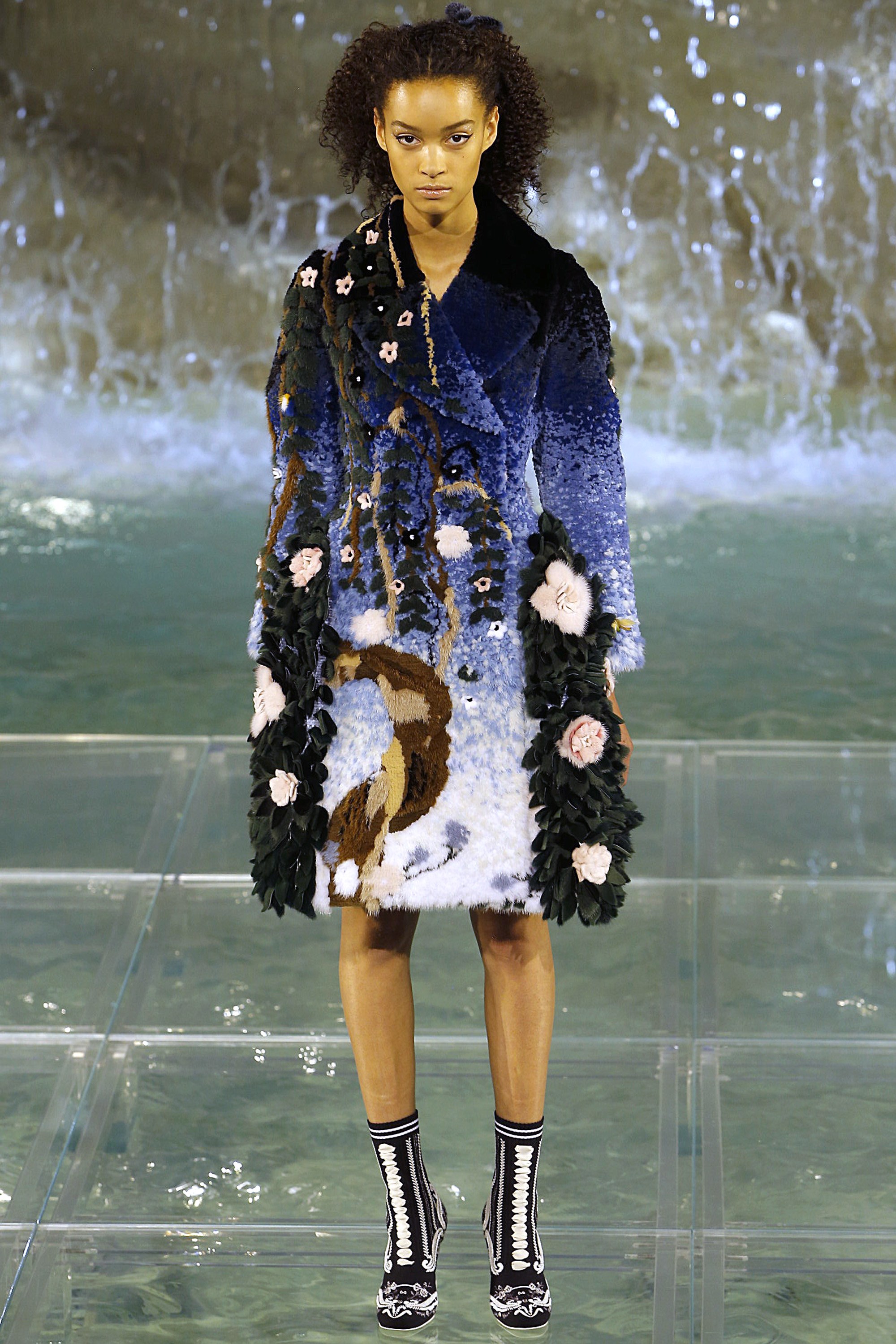 Show Review: Fendi Fall 2016 Couture – Fashion Bomb Daily Style ...