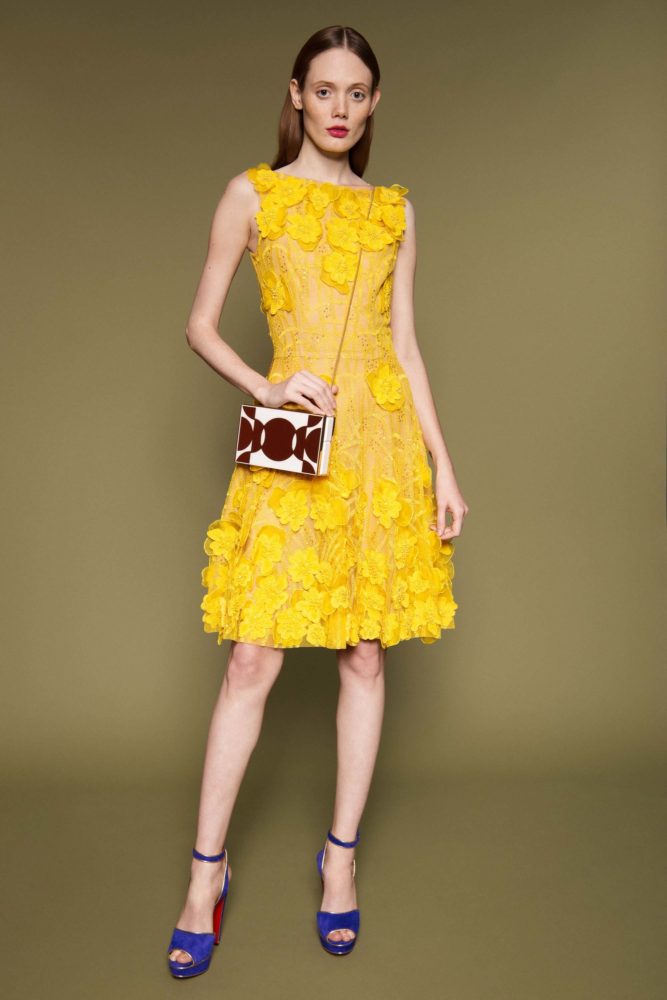 First Lady Michelle Obama Wears Yellow Naeem Khan Floral Embroidered Dress to Welcome Singapore Prime Minister Lee Hsien Loong To The White House 08-naeem-khan-resort-17