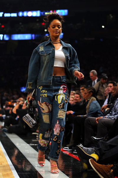 rihanna-nba-all-star-game-ashish-patch-patches-denim-jeans-glamazons-blog