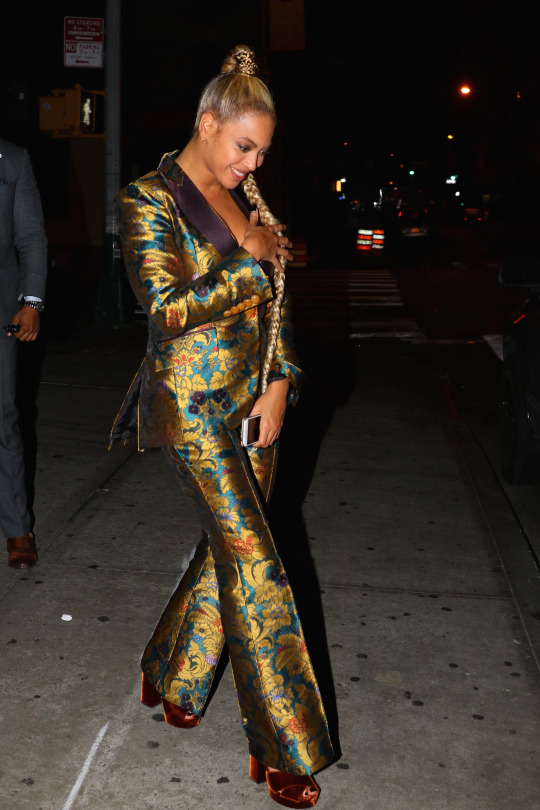 Beyonce Wears a Custom Shannon Sense Suit and $825 Prada Velvet ...