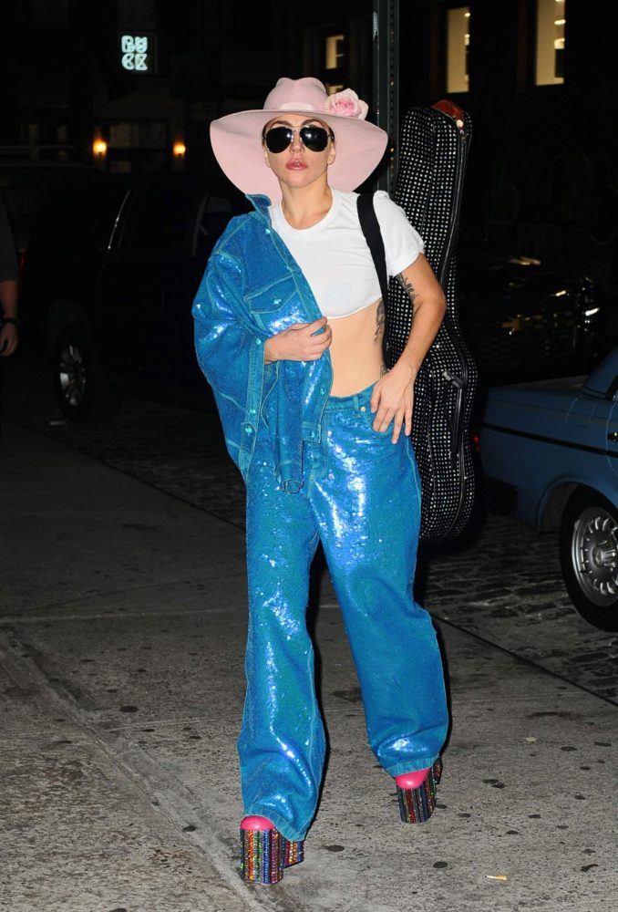 lady-gaga-in-jeans-out-in-new-york-10-20-2016-ashish-2