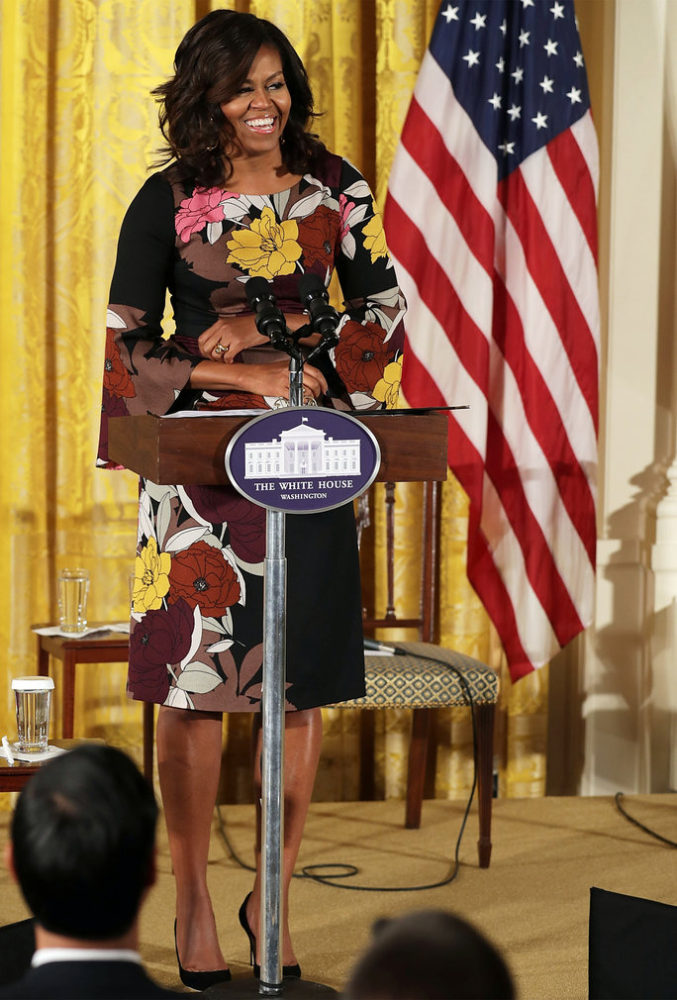 first-lady-michelle-obamas-white-house-veterans-homelessness-summit-tracy-reese-fall-2016-floral-dress
