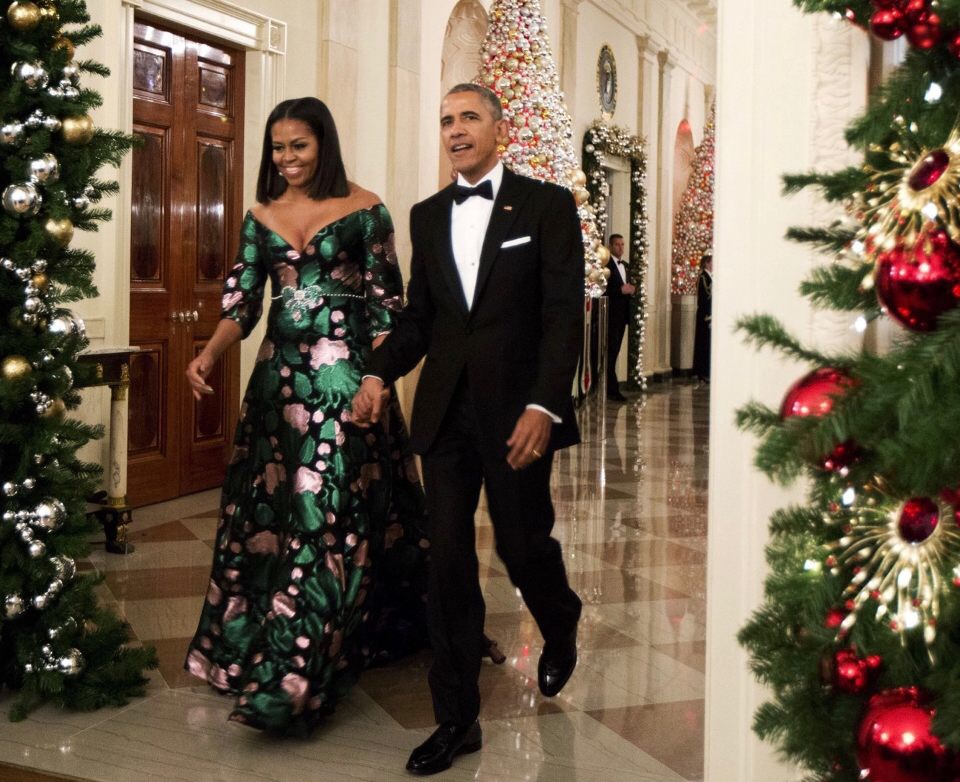 michelle-obamam-custom-gucci-green-and-camelia-floral-silk-dress