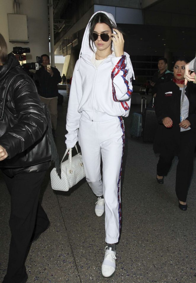 Kendall Jenner White Leather Sneakers Airport Style Milan 2020