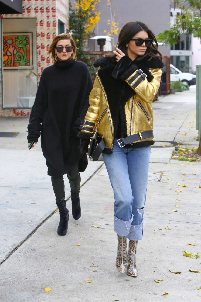kendall-jenner-and-hailey-baldwin-leave-zinque-cafe-ego