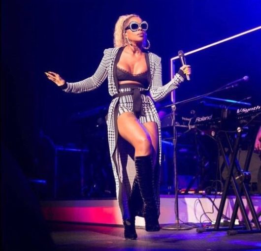 On the State of Fashion: Star Style at NBA Allstar Weekend including Mary J  Blige in Pink and Black Balmain, Usher in Neon Bottega, and More! – Fashion  Bomb Daily