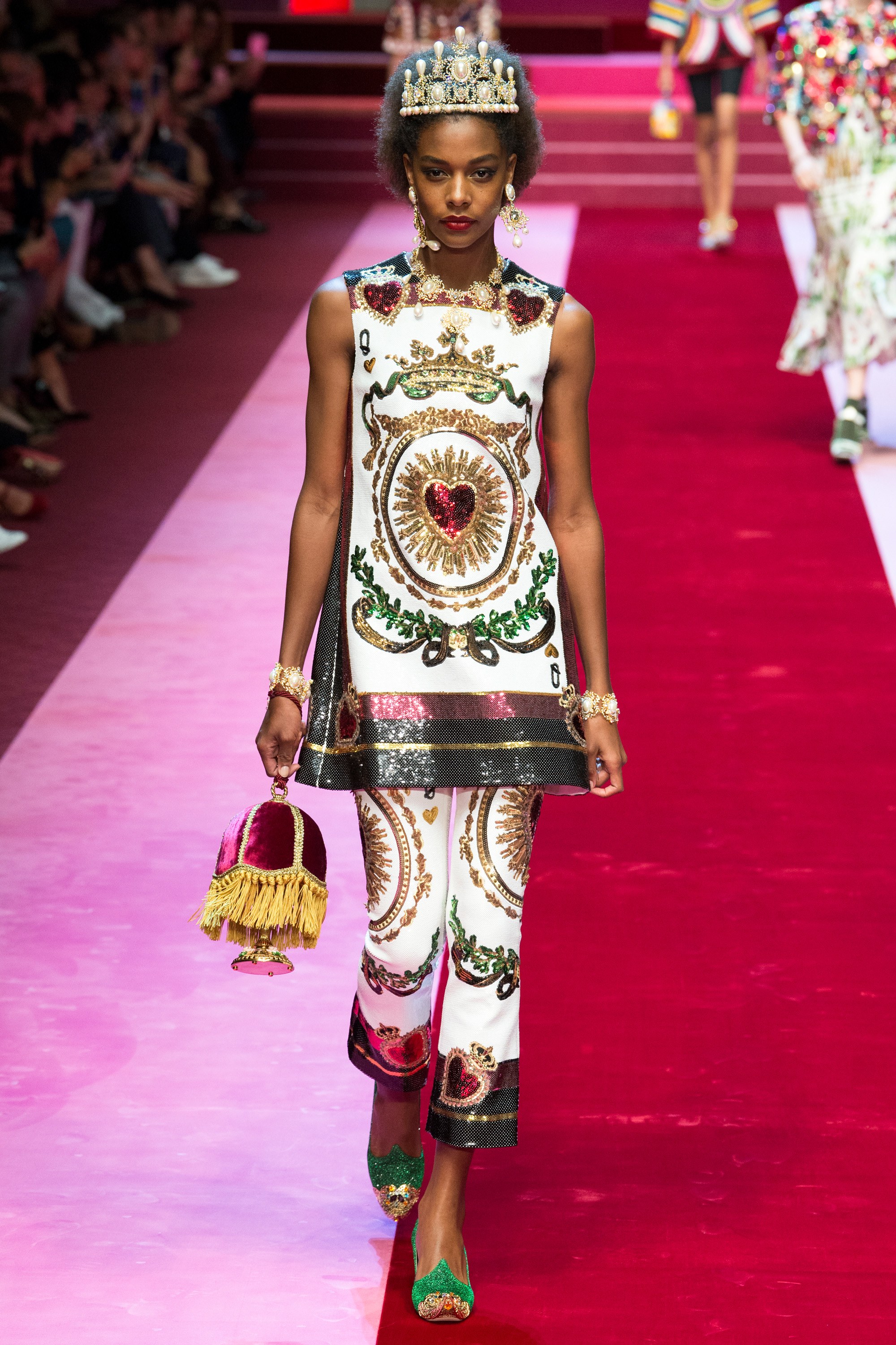 Show Review: Dolce & Gabbana Spring 2018 – Fashion Bomb Daily