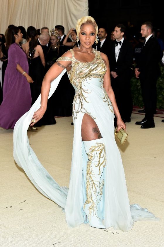 Best of the Met Gala 2018: The Hottest Looks with Rihanna in Maison ...