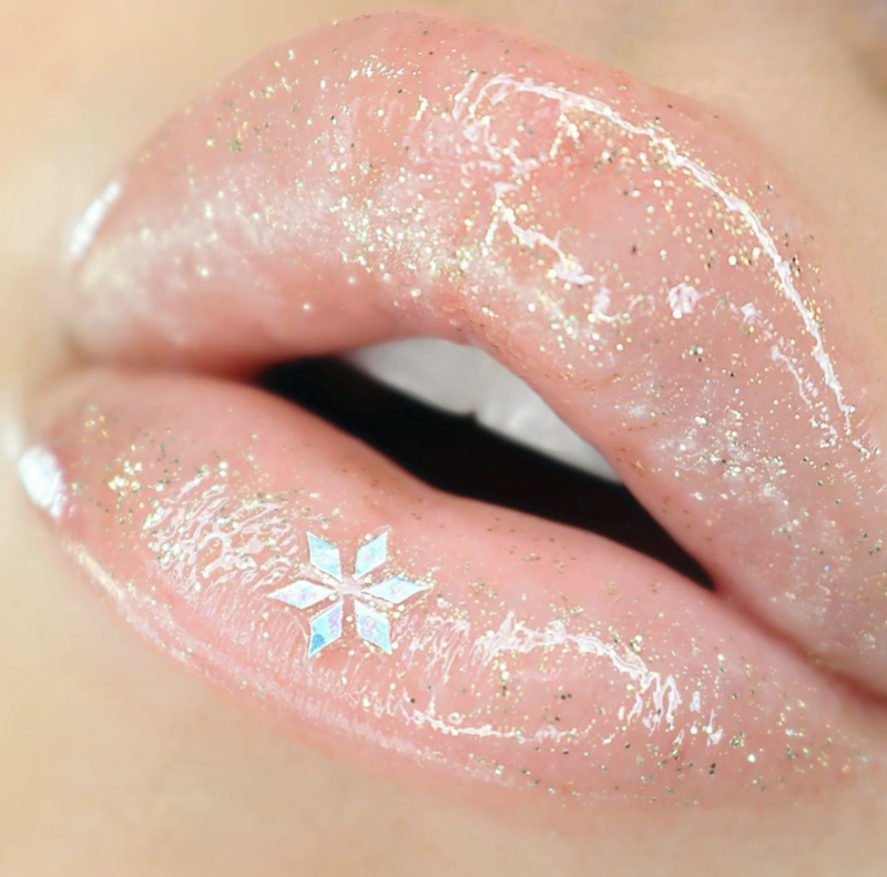 Beauty-Bomb-Trend-Is-Lip-Gloss -Making-a-Comeback-9