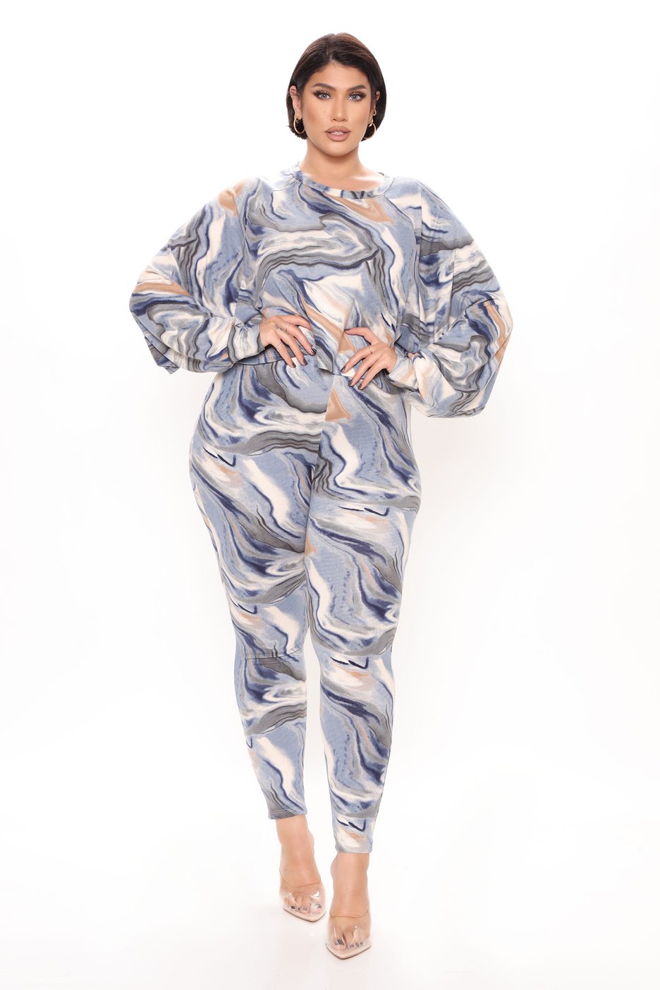 Reginae Carter Wears Fashion Nova Blue Marble Print Crop Top and Legging Set 4