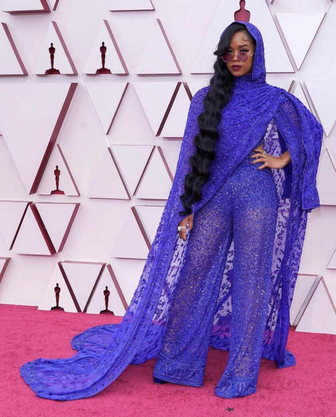 Top 10 Best Dressed at the 2021 Oscars: H.E.R Pays Homage to Prince in  Dundas Purple Sheer Look, Zendaya in Valentino Yellow Sleeveless Cutout  Dress, Regina King in Louis Vuitton Blue Crystal-Sequin