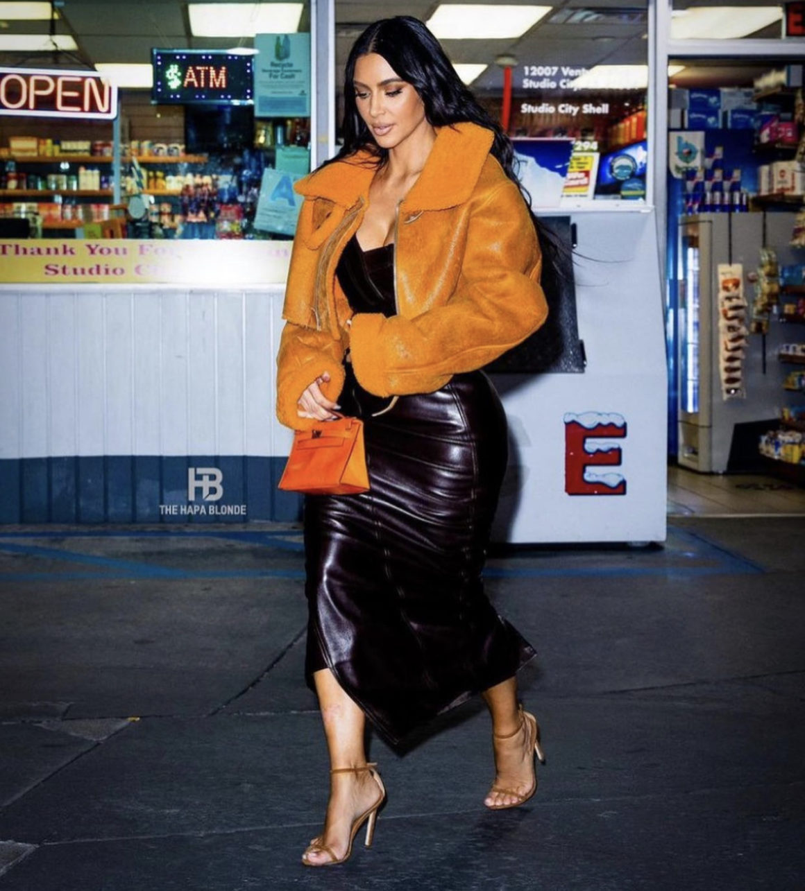 Kim Kardashian Spotted at a Gas Station in LA Wearing Yeezy Orange ...