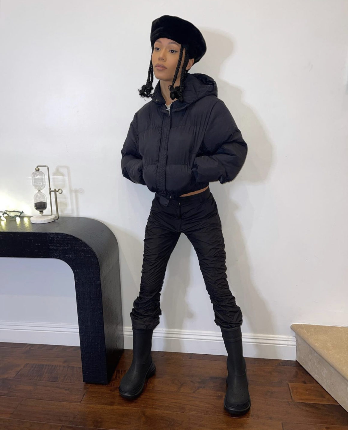 Coi Leray Rocks Black Outfit Featuring Fashion Nova Cropped Puffer Jacket3