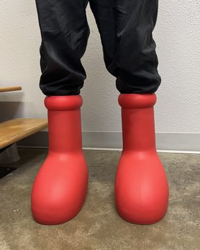 SAINT on X: Shai Gilgeous-Alexander wearing MSCHF's Big Red Boot