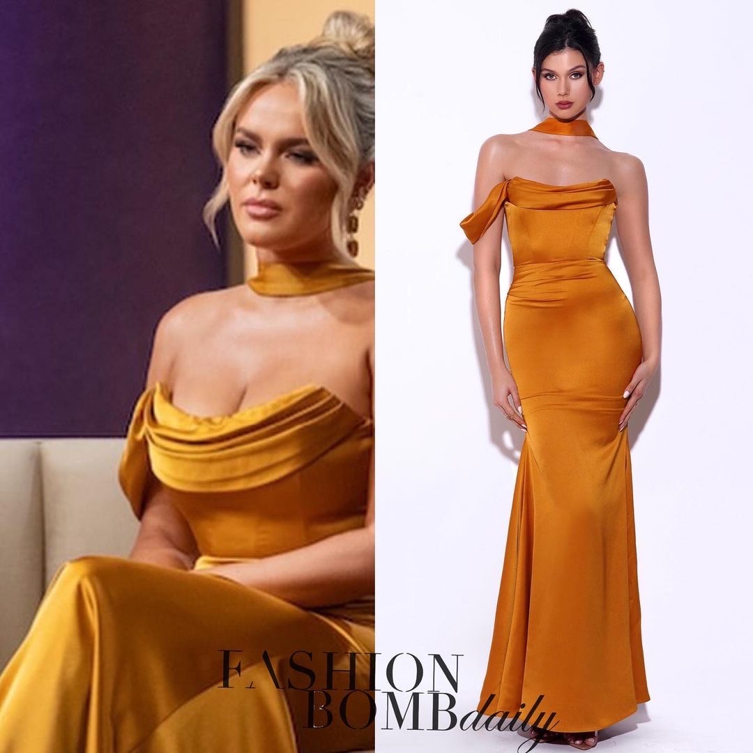 Netflix Love is Blind Reunion Vanessa Lachey Wore a Pink Amanda Uprichard X Revolve Dress Lydia in a Black House of CB Dress Aaliyah in a Gold Mode Glam Gown More 10