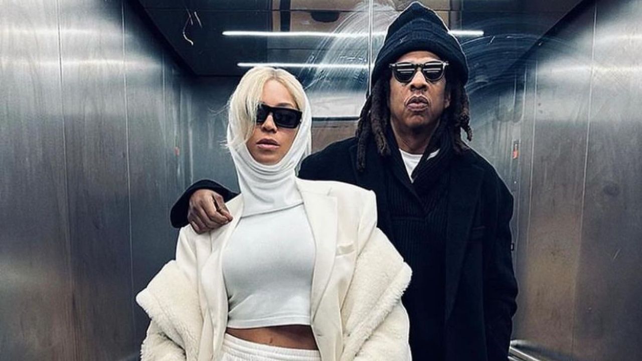 Beyoncé Posed with Jay-Z in an All White Monochromatic Look Including a ...