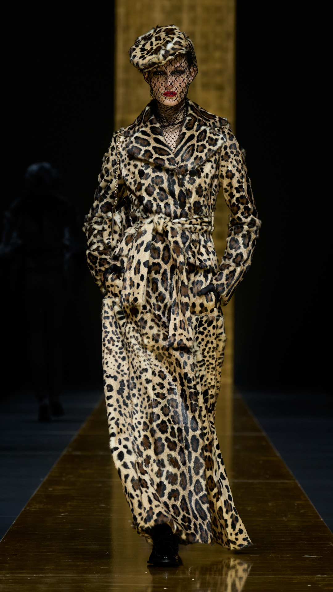 Milan Fashion Week Dolce Gabbanas Fall Winter 24 25 Tuxedo Collection Reinvents Formal Wear for the Modern Women 5