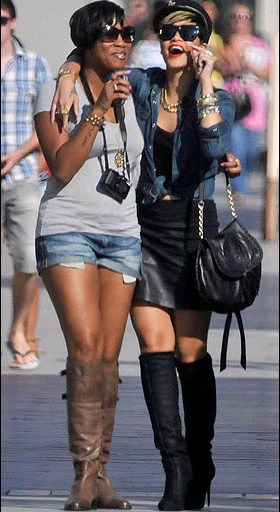 Look for Less: Rihanna in Venice