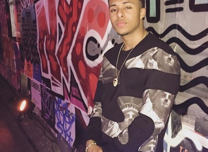 Men’s Fashion Flash: Diggy Simmons’s Instagram Neil Barrett Black Cotton Blend Statue Of Liberty Print Long Sleeve Sweatshirt