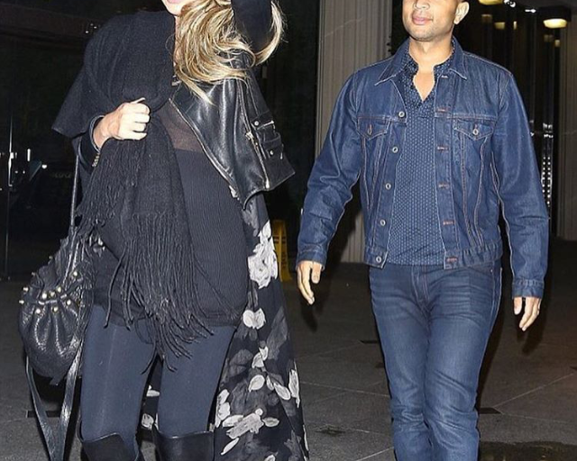 Bomb Product of the Day: Preggo Leggings as Worn by Chrissy Teigen