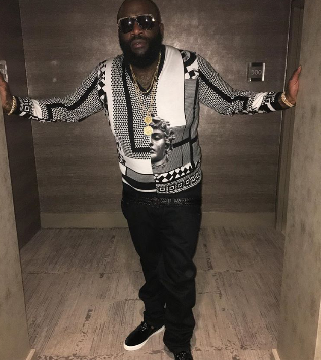 Men’s Fashion Flash: Rick Ross’s Instagram Versace Black and White Medusa Head Graphic Print Sweater