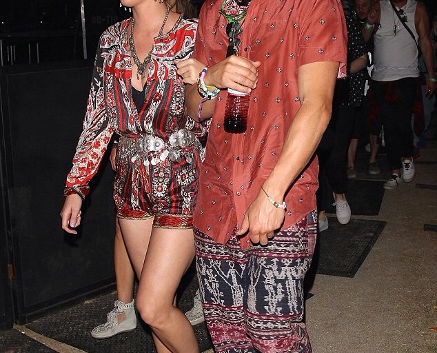 Splurge: Katy Perry’s Coachella 2016 Isabel Marant Étoile ‘Tayler’ Paisley Print Playsuit and Valentino Embellished Leather Sandals