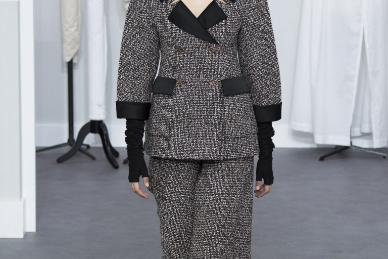 Show Review: Chanel Fall 2016 Couture