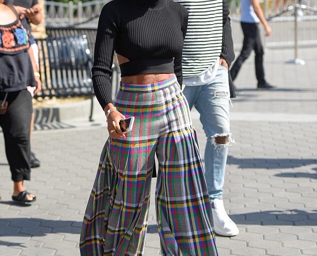 Hot! Or Hmm…: Mel B.’s <em>Extra</em> Cushnie et Ochs Black Cut-out Turtleneck Sweater and Marco de Vincenzo Prefall 2016 Plaid Flare Pants
