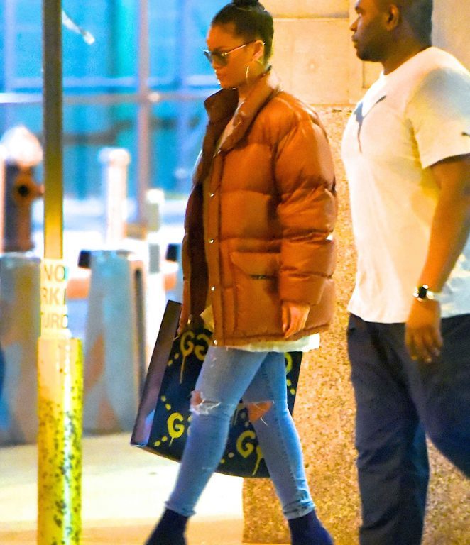 Splurge: Rihanna’s New York City Gucci Fall 2016 Black Leather GucciGhost Yellow Print Tote