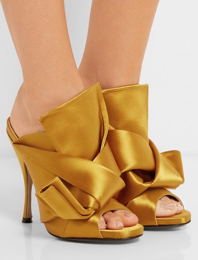 Bomb Product of the Day: No. 21’s Knotted Satin Mules