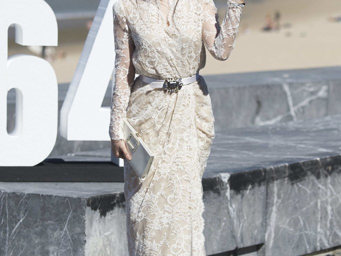 Splurge: Fan Bingbing’s <em>I Am Not Madame Bovary</em> 64th San Sebastian Film Festival Premiere Alexander McQueen Ivory Lace Gown