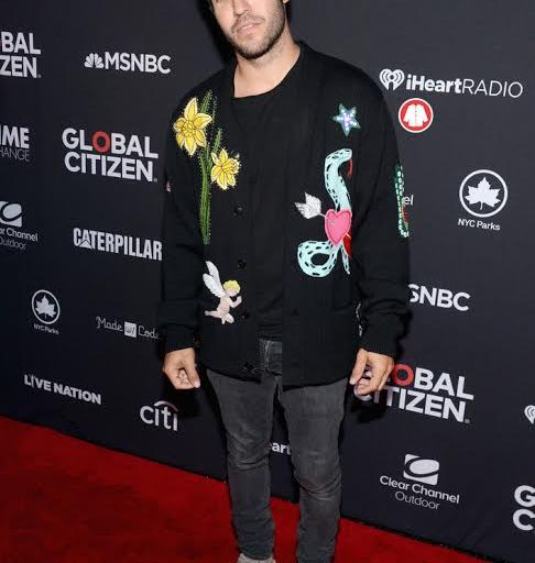 Men’s Fashion Flash: Pete Wentz’s 2016 Global Citizen Festival Fall 2016 Gucci ‘Space Boy’ Embroidered Cardigan